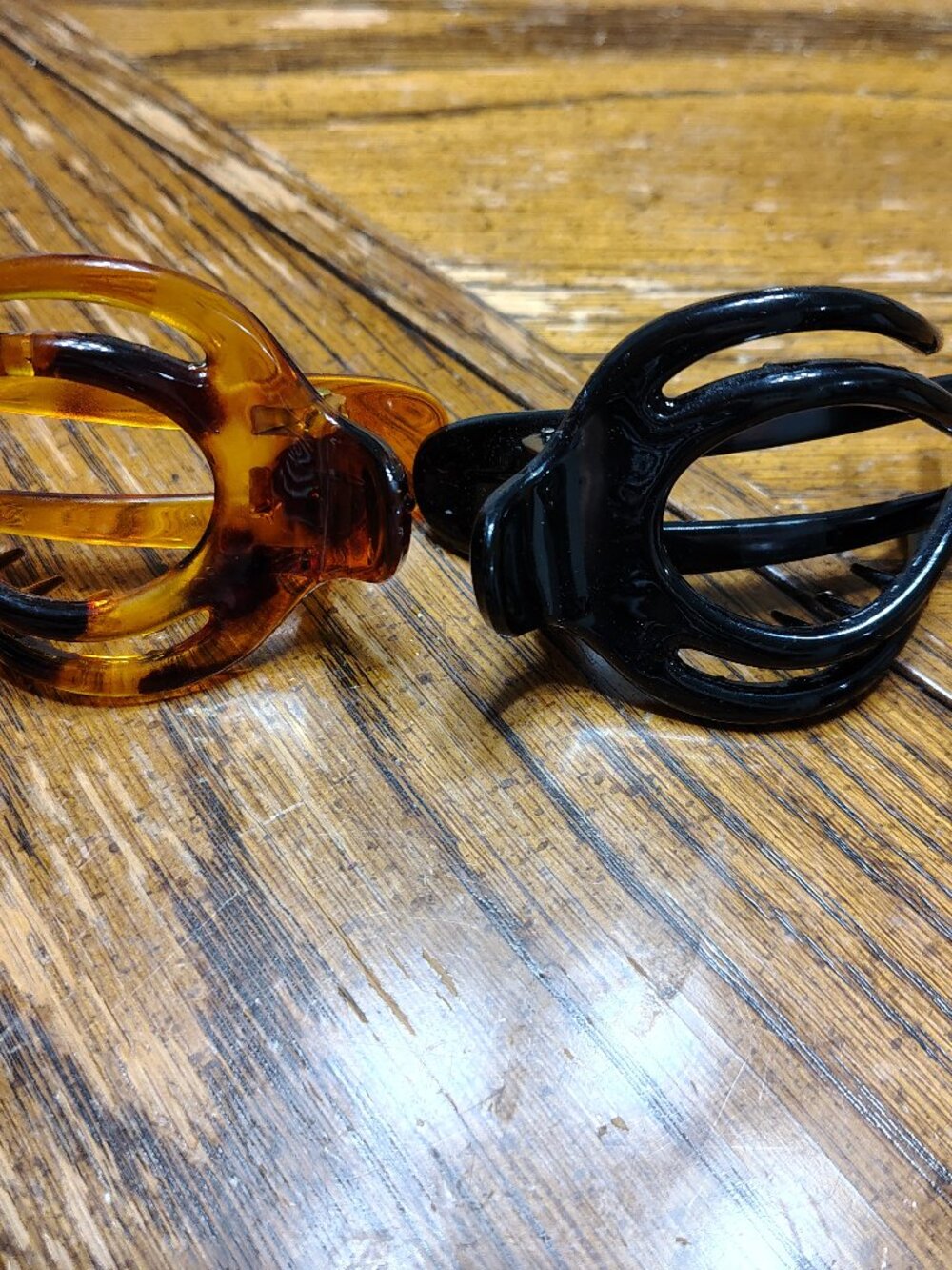 Curved Flat Hair Clips